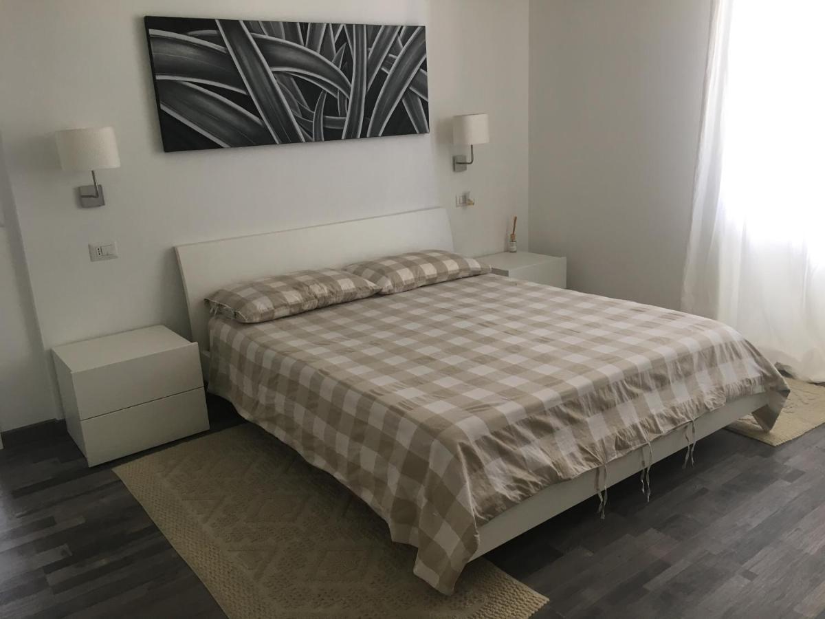 Vinile Apartman Cagliari Kültér fotó